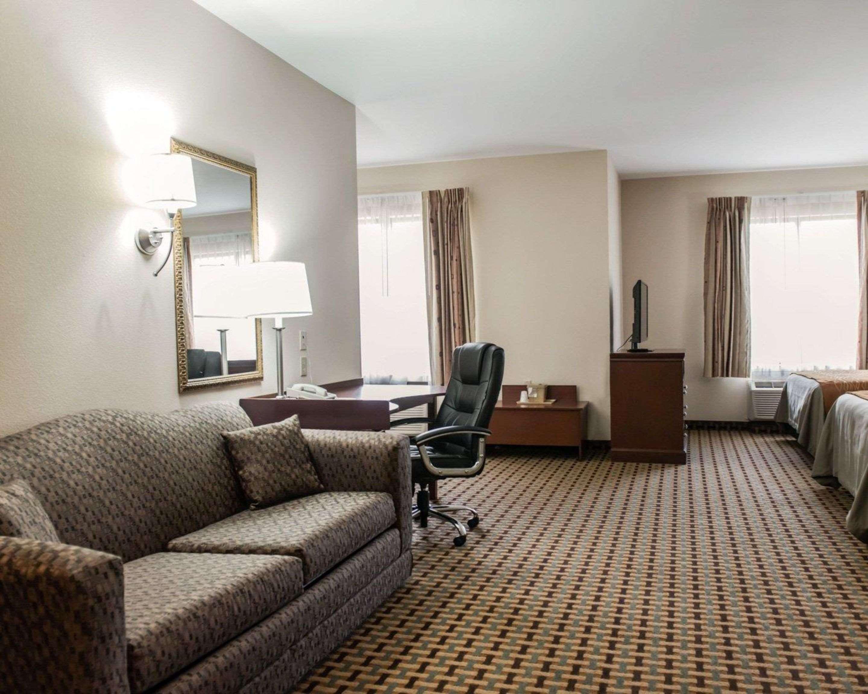 Comfort Inn & Suites Midway - Tallahassee West Esterno foto
