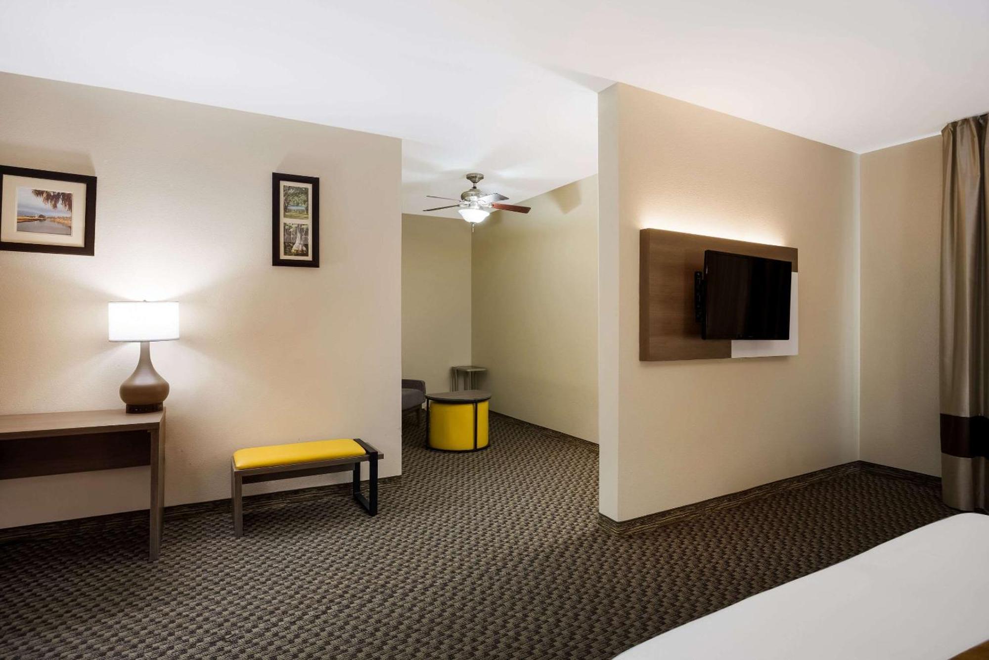 Comfort Inn & Suites Midway - Tallahassee West Esterno foto