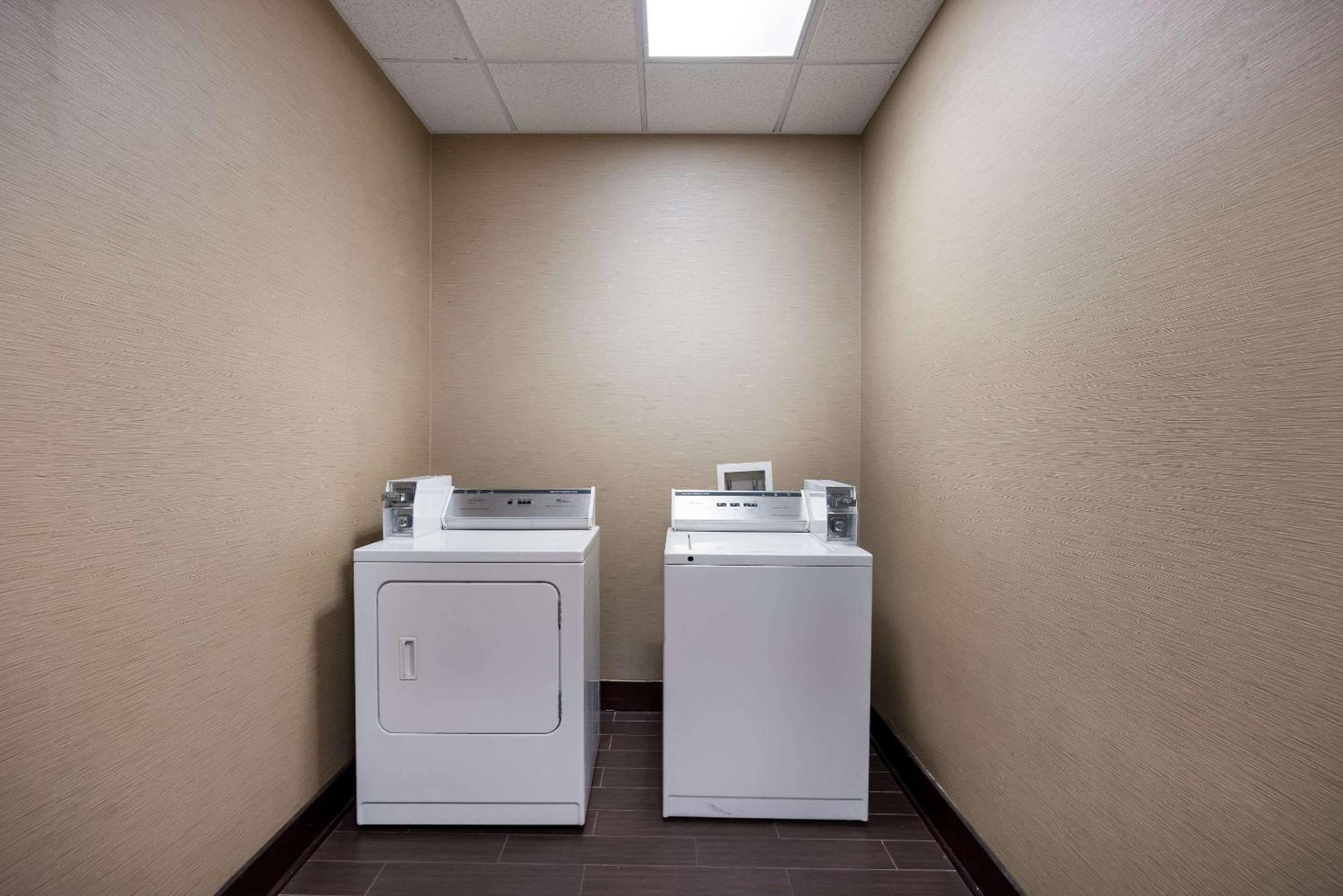 Comfort Inn & Suites Midway - Tallahassee West Esterno foto